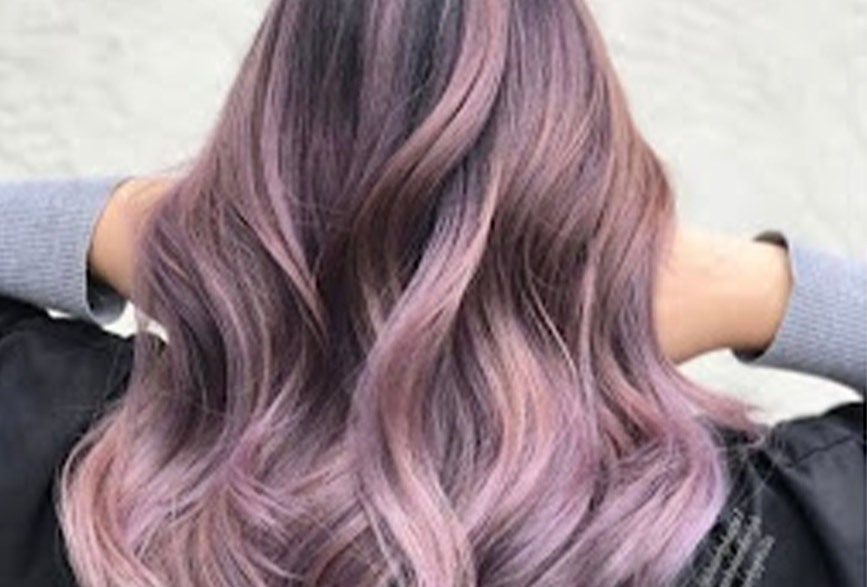 Balayage Tím Khói: Xu Hướng Nhuộm Tóc Độc Đáo Năm nay